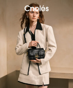 Cnoles Quilted Chain Crossbody Bag