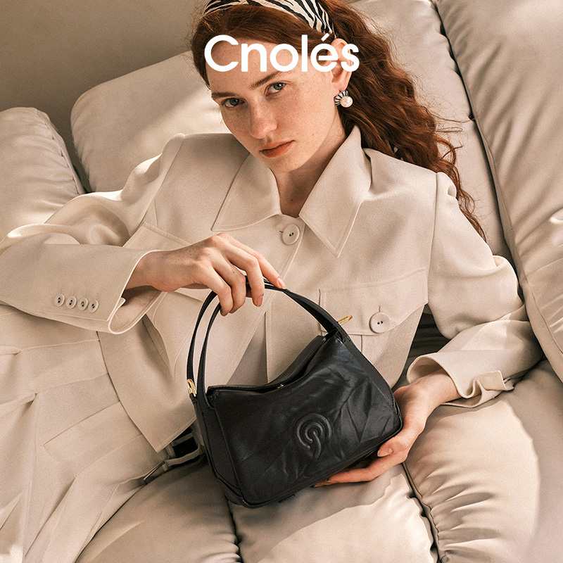 Cnoles Cloud Shore Pillow Shoulder Bag – Black